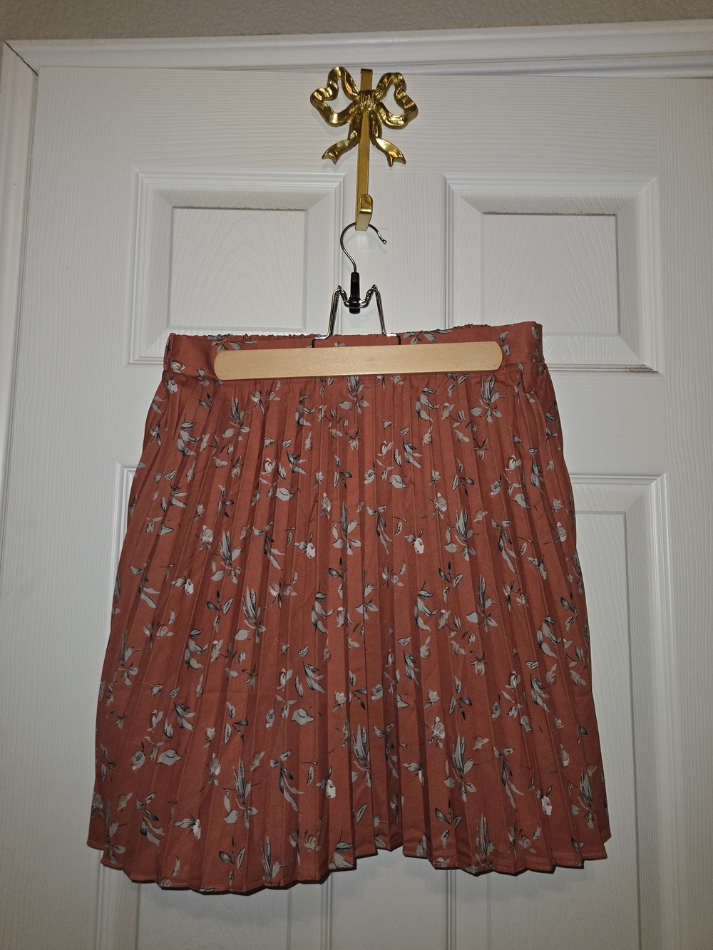 Pleated Floral Mini Skirt in Rust